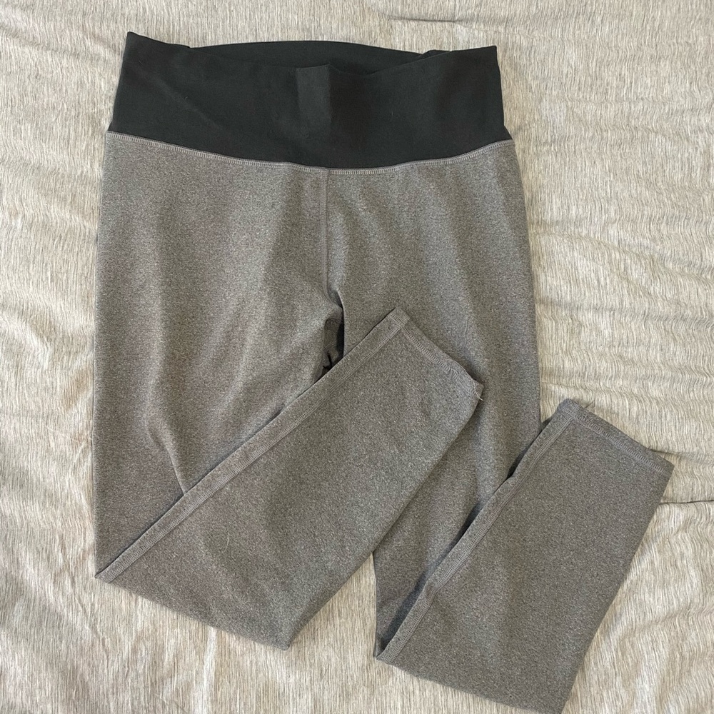 Two toned Fabletics full length leggings
